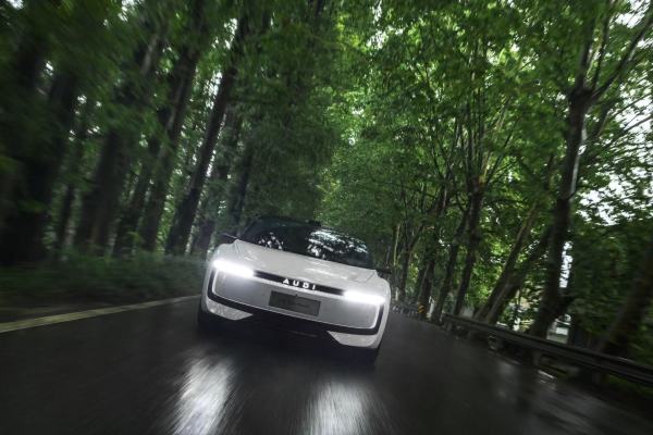 试驾奥迪E5 Sportback:第一台带quattro的智能电动车,一台颜值能打的驾驶者之车
