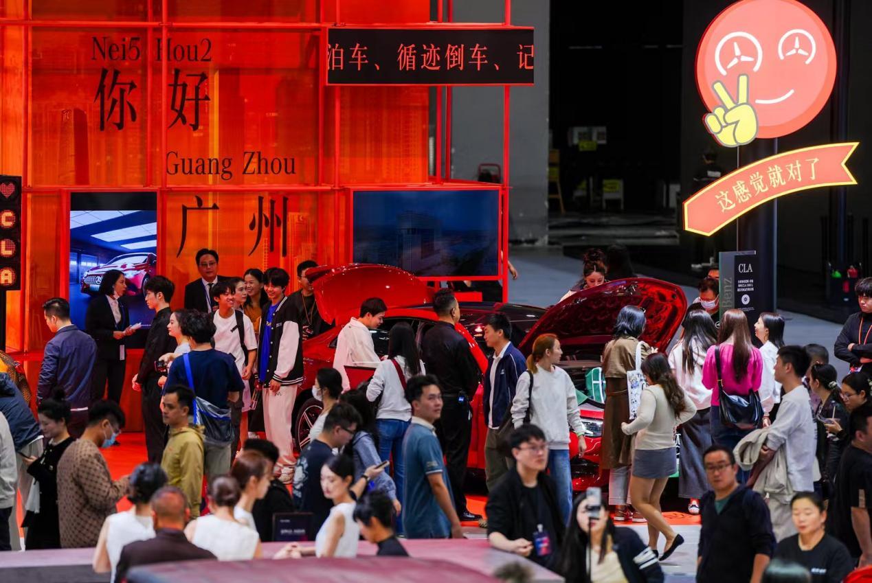 豪华品牌的转型之道:段建军谈奔驰的“平衡智慧”