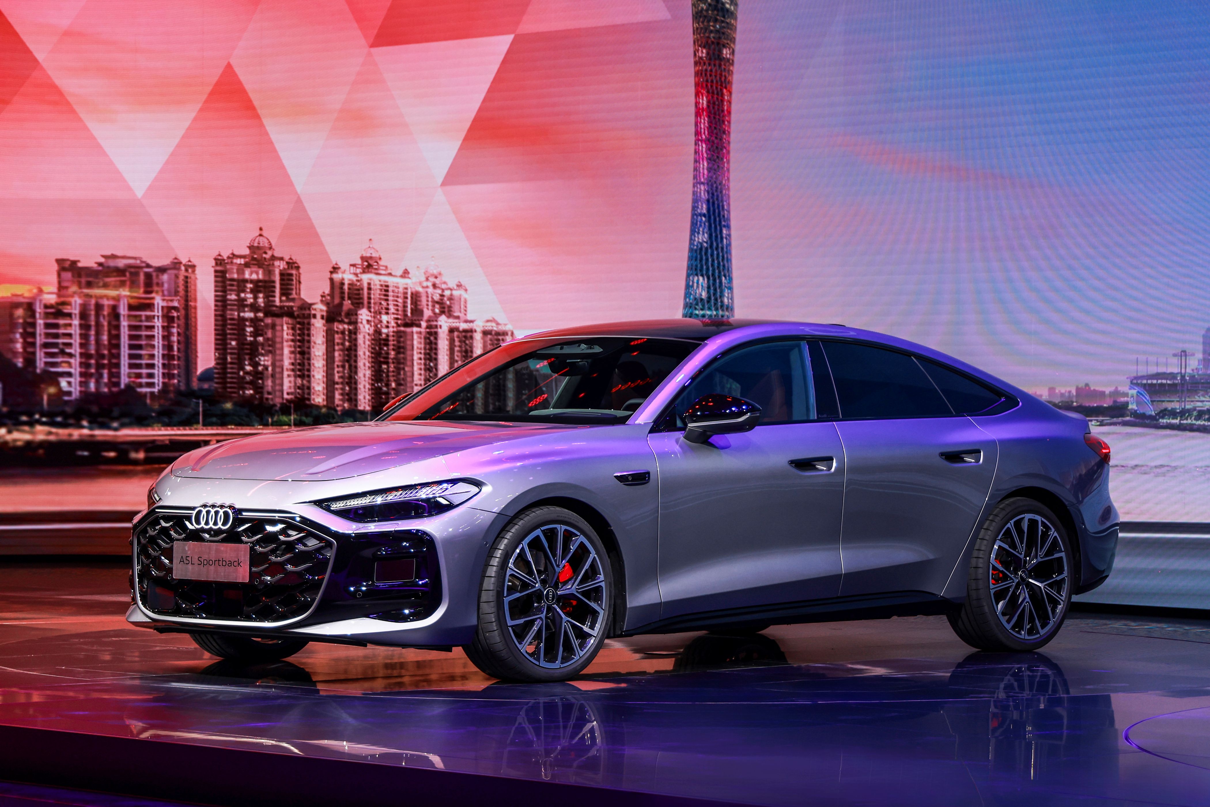 广州车展丨AUDI E SUV概念车全球首秀,上汽奥迪E5、A5双车领衔闪耀羊城