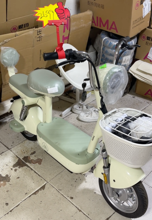 探访新国标落地后的电动自行车门店:多家观望,担心不好卖,如何平衡实际需求和安全关切?