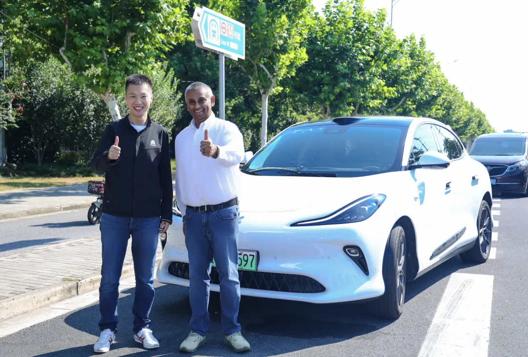 飞轮大模型落地欧洲,Momenta全球化进程提速